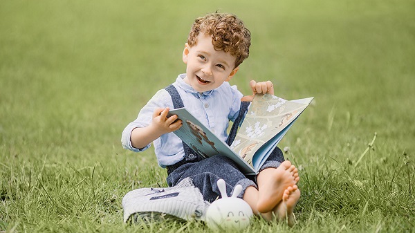 Children+and+researchers.jpg